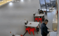 监控拍下！阜阳一男童跑进饭店嚎啕大哭...