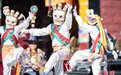 西藏楚布寺举行“羌姆”表演