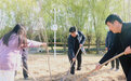亳州中药科技学校开展植树活动践行绿色发展理念