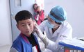 凤凰网“益童计划”医生志愿者走进安徽砀山为当地学生进行体检