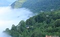 陇南康县雨后初晴 山峰乡村被云海包围