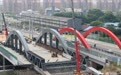 南昌双港大街上跨昌北站立交桥南半幅桥预制梁完成顶推（图）