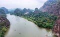 鹰潭龙虎山：乘竹筏 赏风光 品民俗