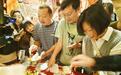 父母悬赏百万寻子25年后终团圆 一家人在汉举办答谢宴