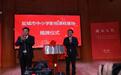 “小人物的大手笔”——二十多年收藏一千多台老电影机