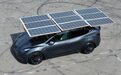 特斯拉Model Y车主自制太阳能充电装置，晒5小时可增加96公里续航