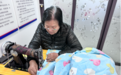 南昌有个85岁的“胡大妈” 在“爱心缝纫铺”帮人缝补衣物