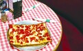 底特律方形披萨，诞生于汽车零件托盘