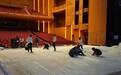 揭秘！潍坊大剧院舞台如何变成冰上芭蕾的冰场