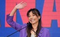 凤凰晚报|财富、毒品和性！美国首位华裔副总统候选人的另一面