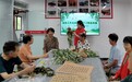 合肥市庐阳区四里河街道：悠悠艾草迎端午 巧手门挂送祝福
