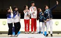 三星Galaxy Z Flip6亮相巴黎奥运会颁奖台，运动员人手一部