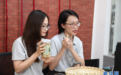 跨境直播间三国语言推介甘肃中药材　洋学生带货力MAX
