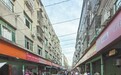 南昌鲇鱼溜小区马路市场取缔4年卷土重来：白天菜摊占道经营 晚上夜宵摊喧嚣嘈杂