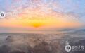 峡江县：古镇晨雾伴日出 赣江风光入画来（图）