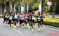 2025厦门马拉松赛开跑 男女冠军均刷新赛会纪录