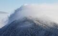 江西庐山雪霁初晴 牯岭山城现日晕与瀑布云气象景观