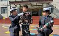 “马路”搬进校园萌娃当起小交警　华亭与安全“童”行