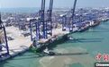 洋浦区域国际集装箱枢纽港首个20万吨级泊位投用