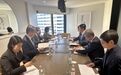 河钢集团董事长刘键与韩国浦项控股CEO张仁和座谈交流