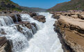 黄河壶口瀑布水变清 呈现“清流飞瀑”别样美景