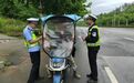 持续行动！上饶交警严查二三轮车不戴头盔、超员、闯红灯