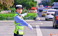 "手势舞者"炼成记：兰州"最美女交警"8年站出人生勋章