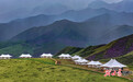 马牙雪山下：花海草原间　错落帐篷城