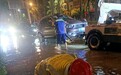 凌晨暴雨突袭 海口5小时清退12条路段积水