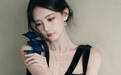 李一桐深V礼服+全包眼线！骨感身材A爆全场