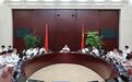 市委常委会召开会议，彭佳学主持