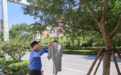 建邺区江心洲街道：沿街晾晒影响市容 城管部门长效整治