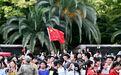 红旗飘扬迎“八一”！南昌八一广场“八一”升旗仪式举行（图）