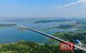 湖北最长钢栈桥精准贯通 武汉都市圈高速公路取得重大进展