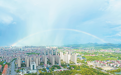 抚州东乡区：立秋遇彩虹 城市天际线现七彩景致