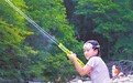 武宁县：溯溪玩水（图）
