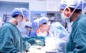鏖战2小时！一名34岁女子体内9斤7两重巨大卵巢囊肿成功切除