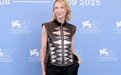 Cate Blanchett ､ Alicia Vikander ､ Callum Turner 身着路易威登亮相威尼斯电影节