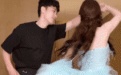 什么鬼，捡垃圾桶里的饭给老婆吃？恋爱脑都是演的？