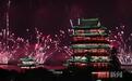 国庆夜南昌上演“全城追烟花”，赣江两岸被挤爆