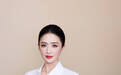 佟丽娅简约白衫温婉绽放 与小酒窝合拍尽显柔情