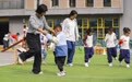 新余萌娃运动节乐翻天：斗鸡跳皮筋伴童年（图）