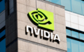 消息称美国考虑允许英伟达对华出售H200芯片 英伟达回应