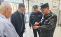 八旬老人迷路自责 襄阳民警暖心安慰：“每个人都有老的这一天”
