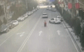 甘肃曝光多起交通事故　一键挪车技能快get