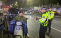 新余交警开展“拉网式”排查，重点整治两轮车闯红灯违法行为