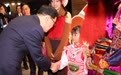 出席“新春国际汇演之夜”，李家超送上马年祝福
