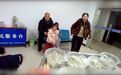 外地游客在等待处理事故 江西民警送上了热腾腾的饺子