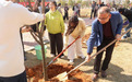江西师大科技学院开展“廿五芳华薪火续，植树育人启新程”植树节主题活动