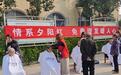 鹤壁市淇滨区钜桥镇：爱心义剪遇上主题摄影 定格老年人幸福时光